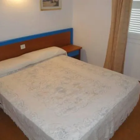 木屋 Adosado En Cala Blanca 1